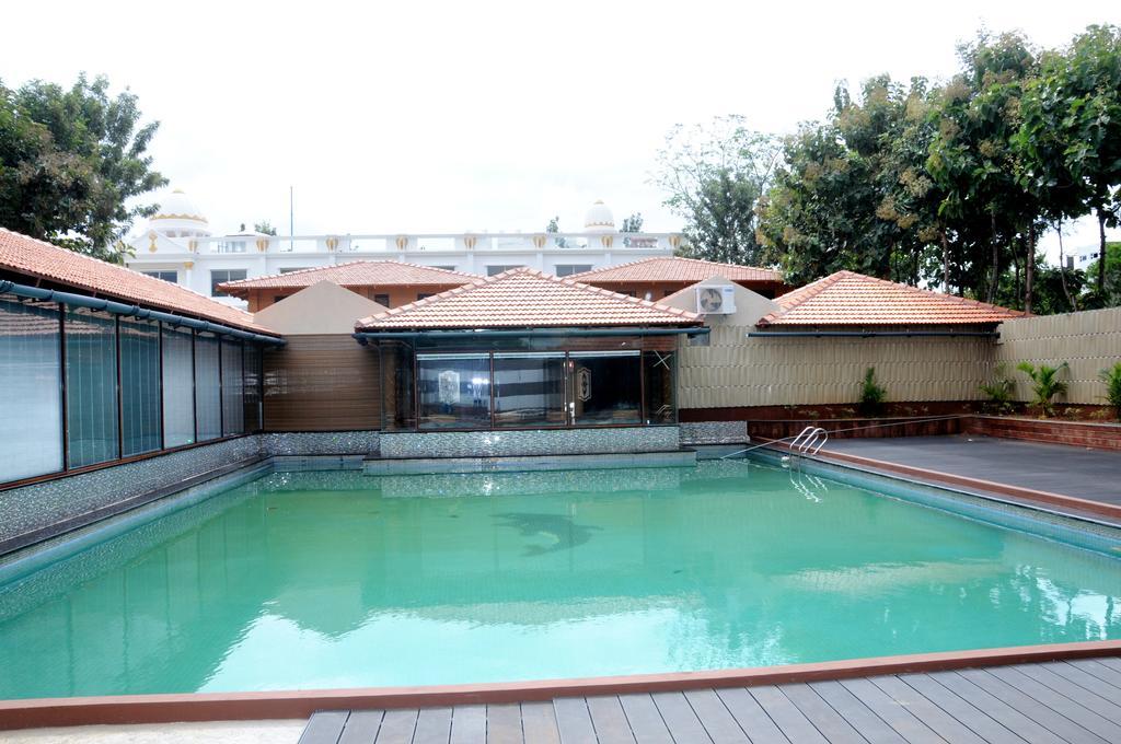 Jal Mahal Resort And Spa Mysuru Zewnętrze zdjęcie